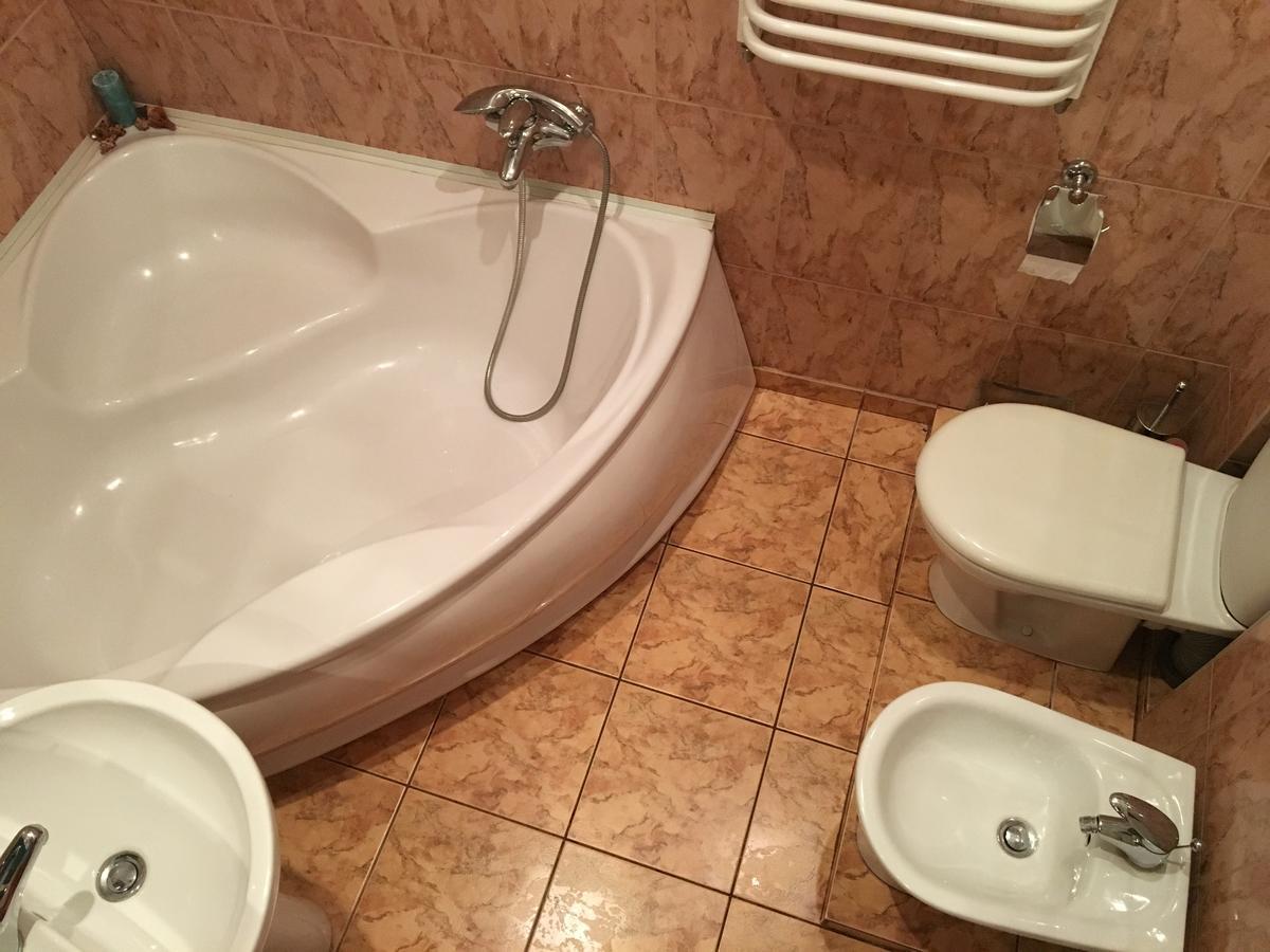 Apartment In The City Centre Lviv Bagian luar foto